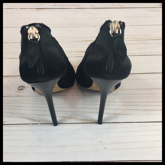 Badgley Mischka Dariene Open-Toe Pump Size 6M - Picture 3 of 8